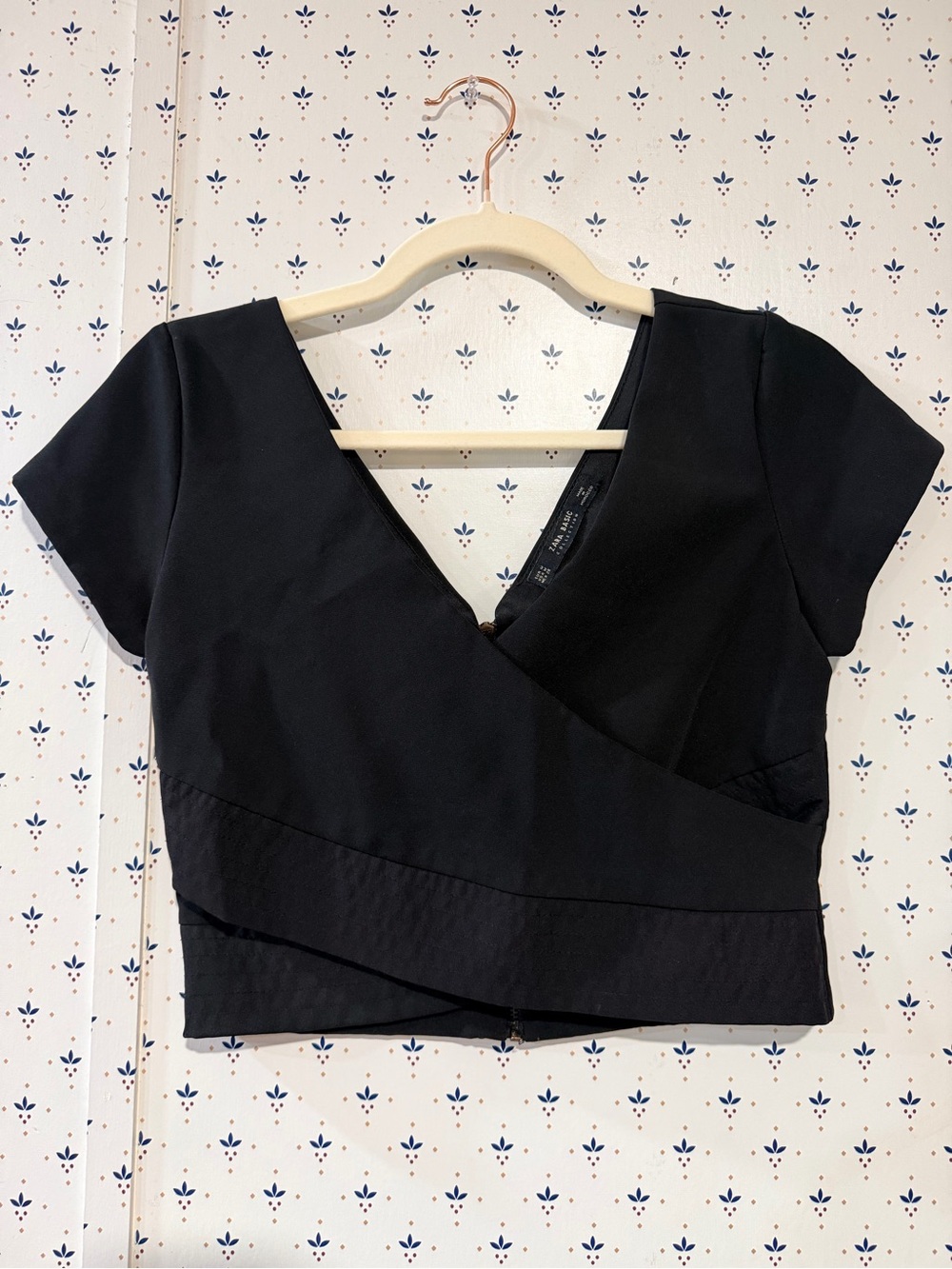Zara Basic Black Faux Wrap Short Sleeve Crop Top Back Zip - Size M